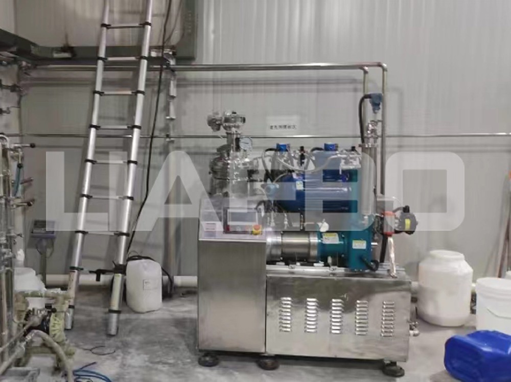 江蘇某新材料公司3L雙動力砂磨機調(diào)試成功