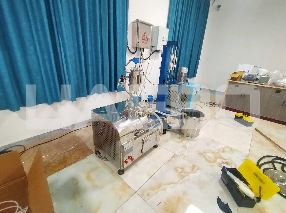 浙江某新材料公司1L實驗室砂磨機(jī)調(diào)試成功