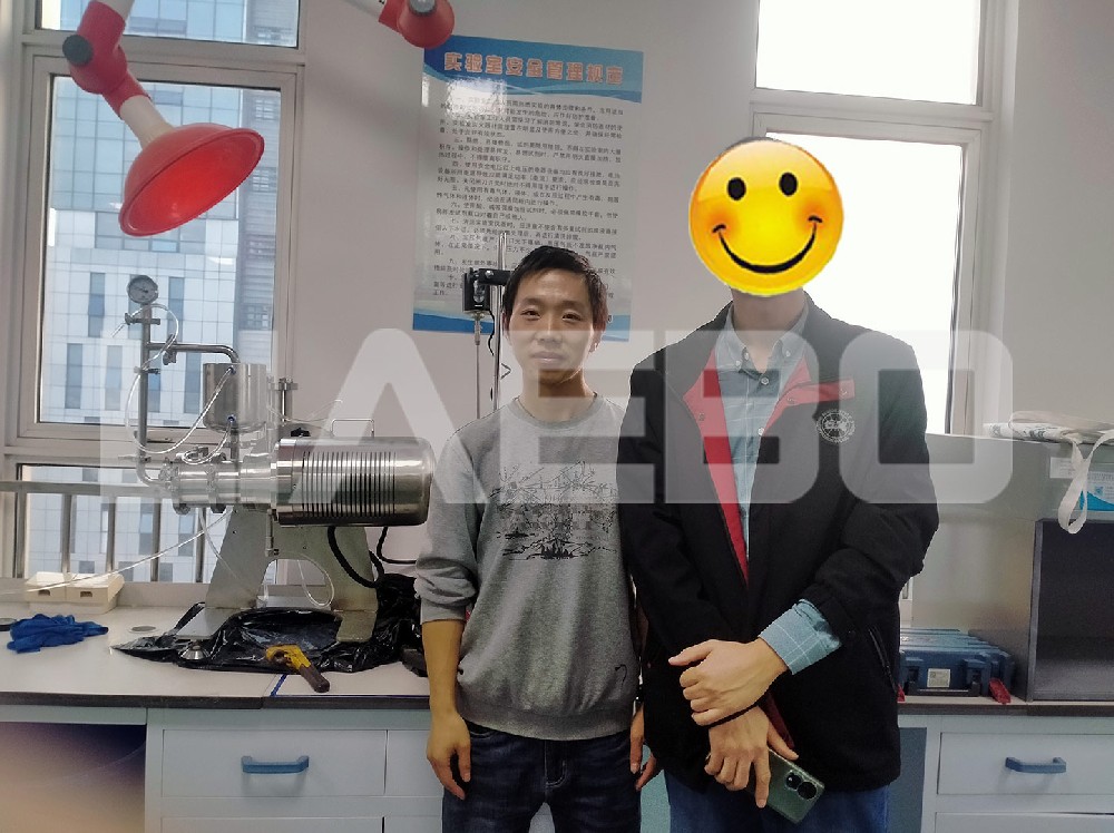 南京某有限公司0.2L實驗室砂磨機(jī)調(diào)試成功