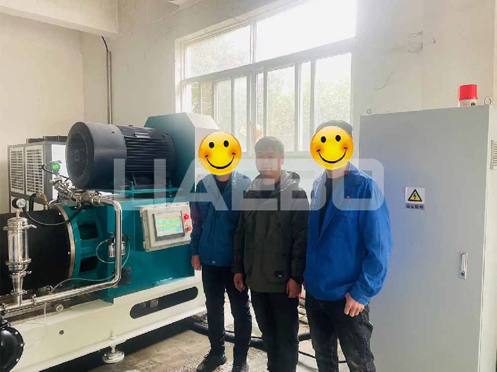 廣西某紙業(yè)60L棒銷聚氨砂磨機(jī)調(diào)試成功