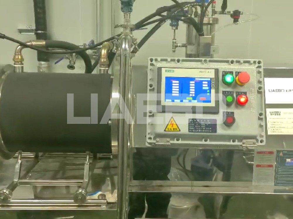 江蘇某科技有限公司30L棒塊陶瓷砂磨機(jī)調(diào)試成功